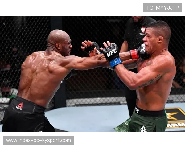 乌斯克连环刺拳切入距离后迅速退出